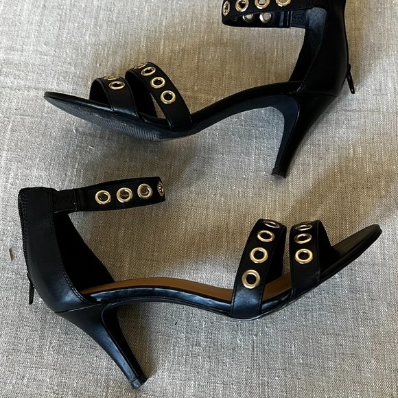 Le Chateau Black Leather heels with grommets/metal eyelet Size 9 - Picture 5 of 15